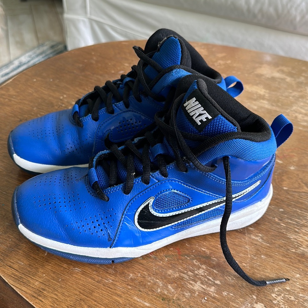 Boys Nike Basketball Sneakers